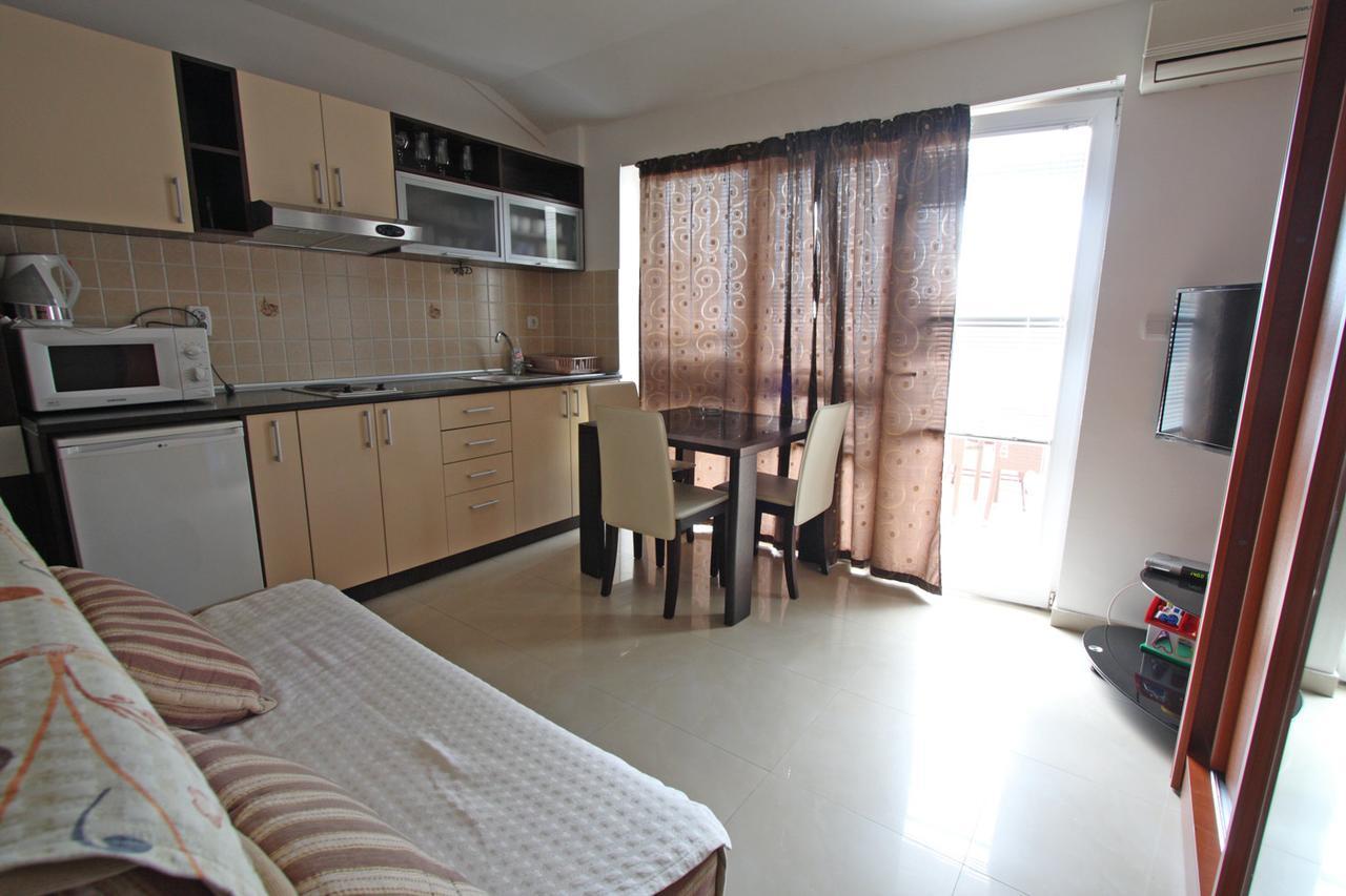 Apartmani Irena Petrovac Exterior photo